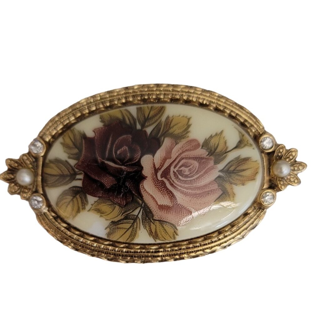 1928 Jewelry Co. Gold Tone Oval Flower Cameo Brooch Pin